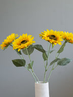 kunst zonnebloemen in vaas